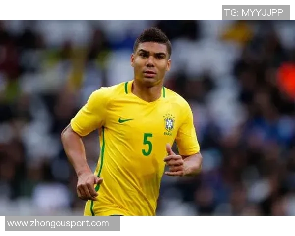 米罗狂揽15个篮板其中10个前场板助力球队翻盘正负值高达9